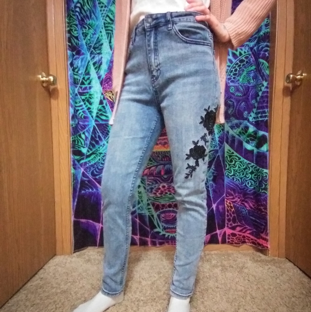 Embroidered F21 jeans